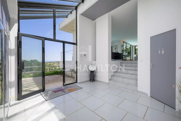 Image No.6-4 Bed House for sale