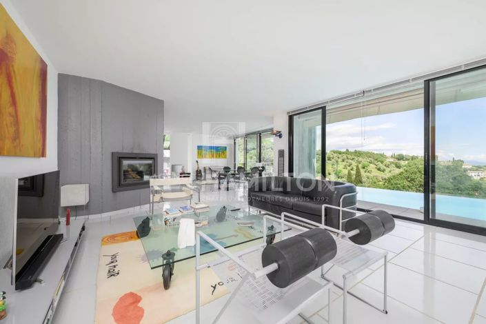 Image No.7-4 Bed House for sale