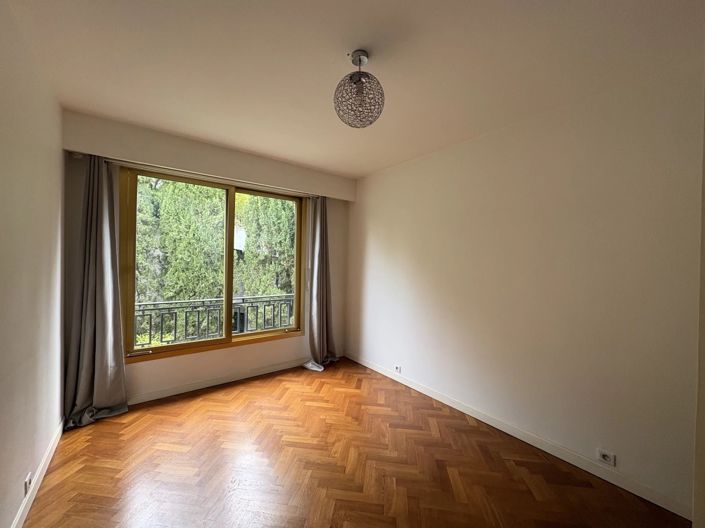 Image No.5-Apartment for sale