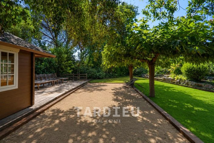 Image No.9-5 Bed House for sale