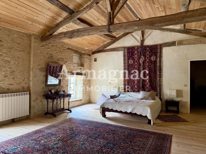 Image No.11-2 Bed House for sale