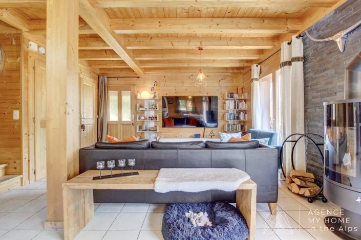 Image No.18-4 Bed House for sale