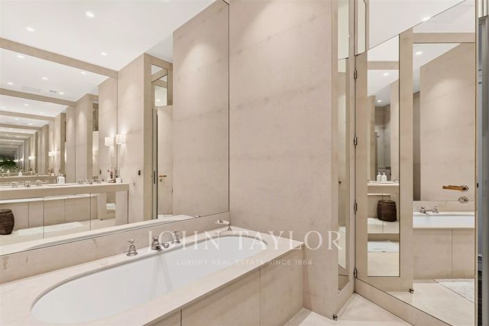 Image No.15-4 Bed Apartment for sale