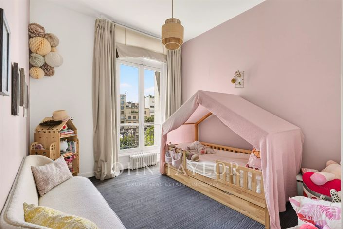 Image No.17-4 Bed Apartment for sale