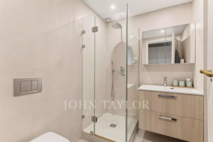 Image No.18-4 Bed Apartment for sale