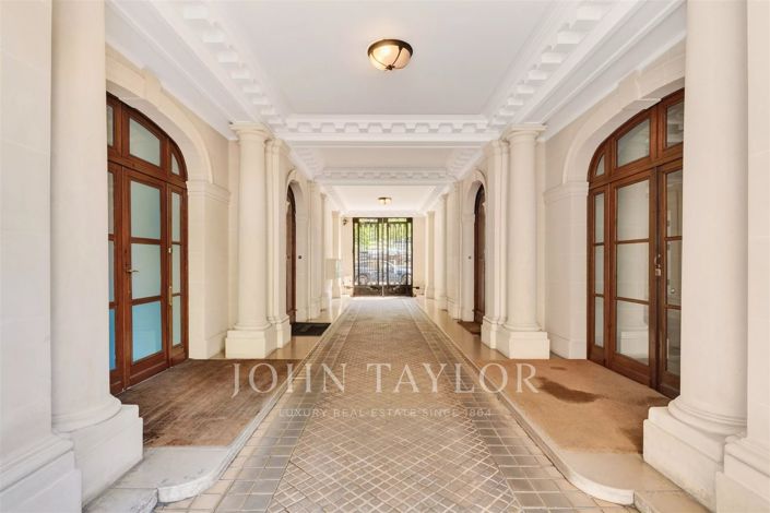 Image No.22-4 Bed Apartment for sale