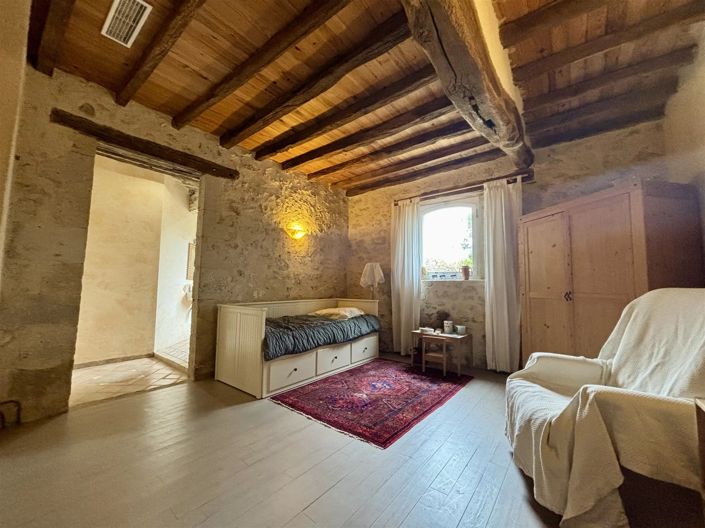 Image No.11-3 Bed House for sale