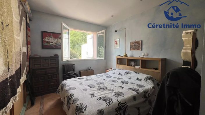 Image No.9-2 Bed House for sale