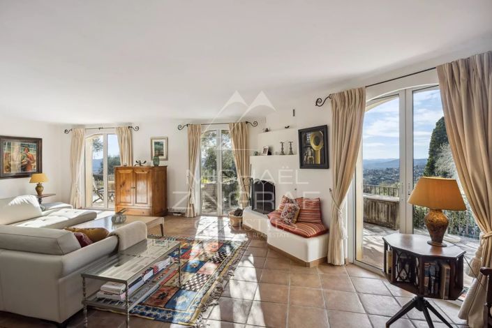 Image No.3-4 Bed House for sale
