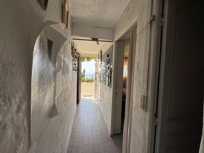 Image No.15-3 Bed House for sale