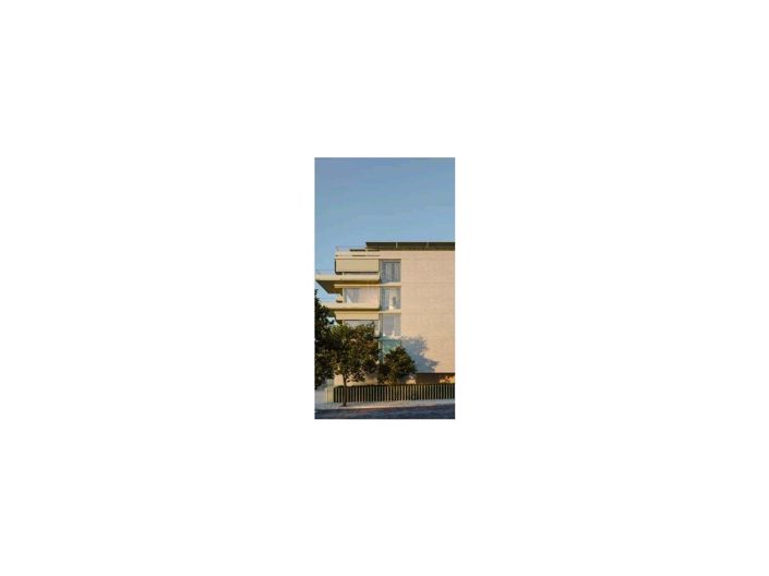 Image No.15-4 Bed Apartment for sale