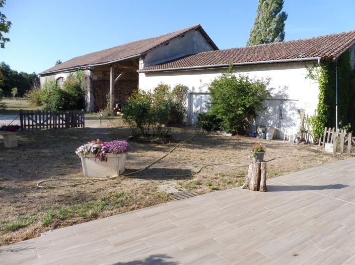 Image No.3-5 Bed House for sale