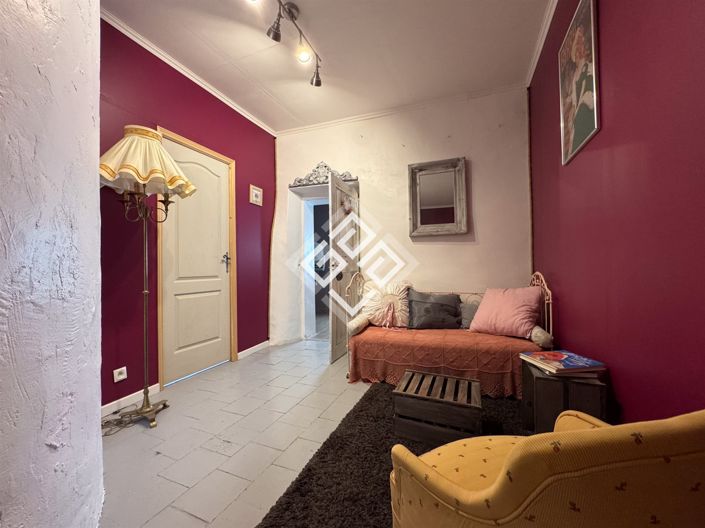 Image No.19-9 Bed House for sale