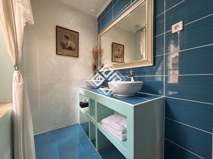 Image No.29-9 Bed House for sale