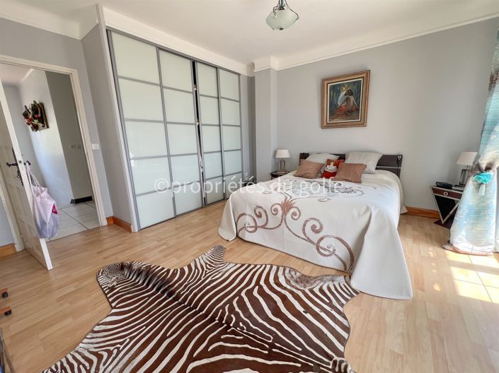 Image No.14-3 Bed Apartment for sale