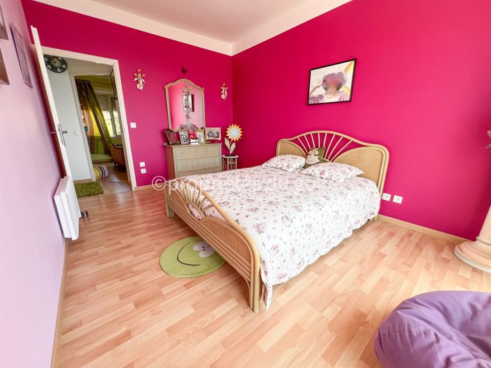 Image No.19-3 Bed Apartment for sale