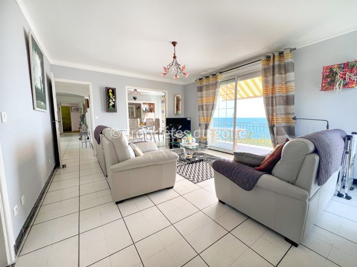 Image No.3-3 Bed Apartment for sale