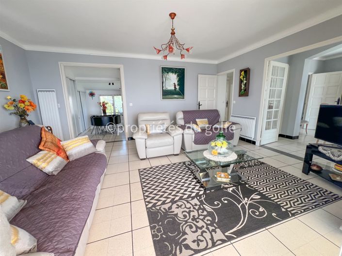 Image No.9-3 Bed Apartment for sale
