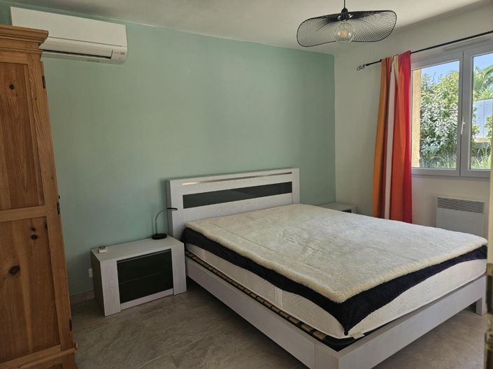 Image No.12-4 Bed House for sale