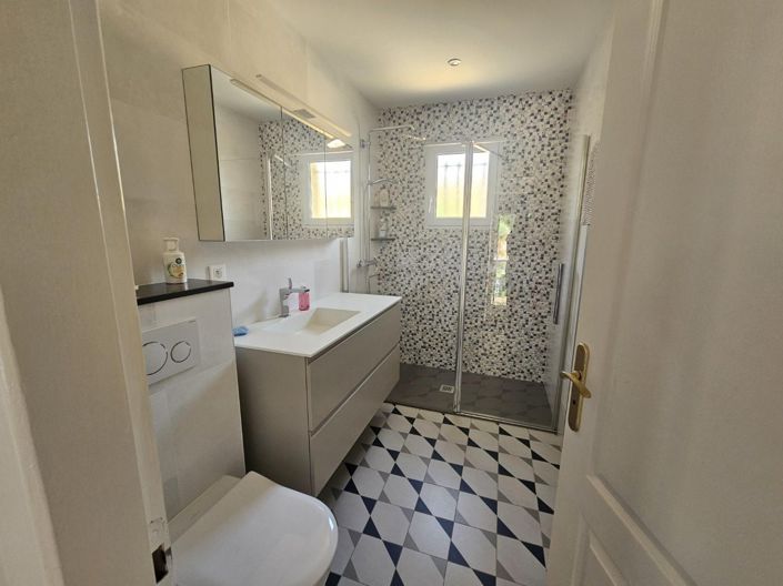 Image No.7-4 Bed House for sale