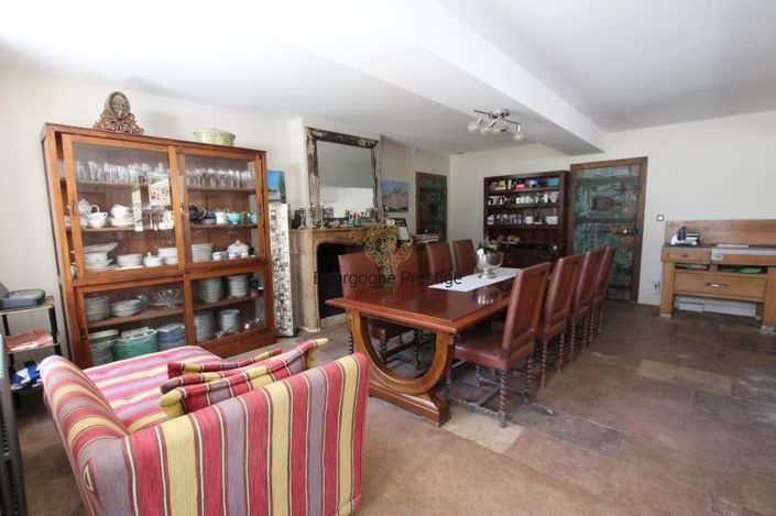 Image No.12-Propriété de 9 chambres à vendre à Tournus