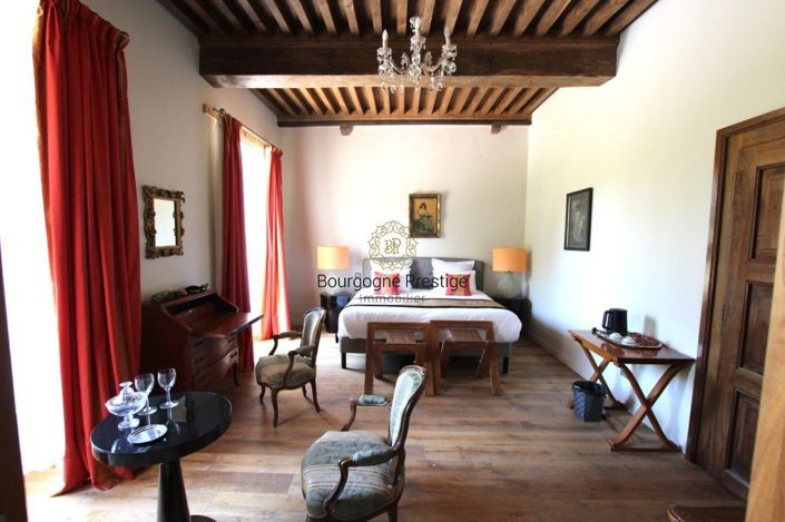 Image No.16-Propriété de 9 chambres à vendre à Tournus