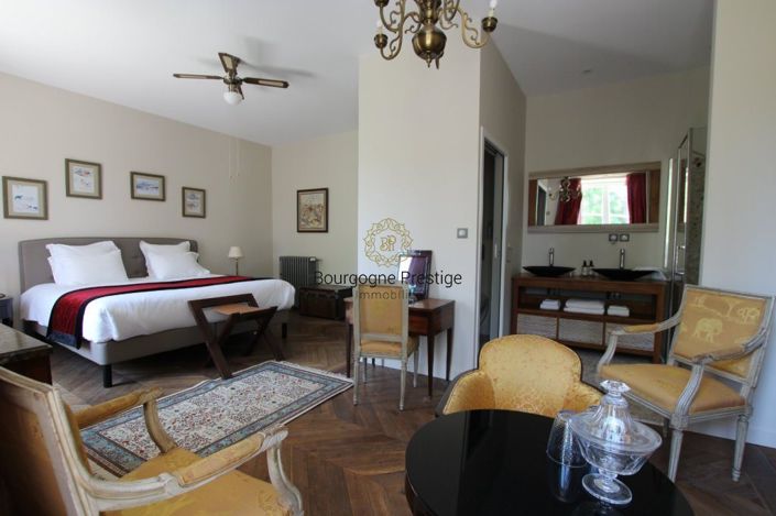 Image No.22-Propriété de 9 chambres à vendre à Tournus
