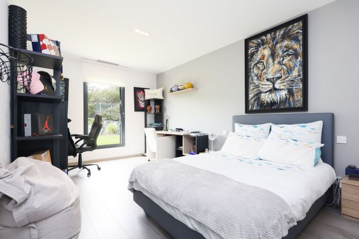 Image No.19-5 Bed House for sale