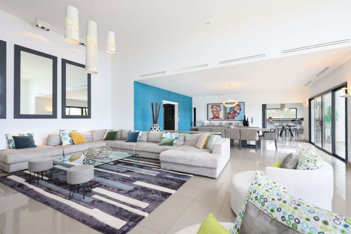 Image No.2-5 Bed House for sale