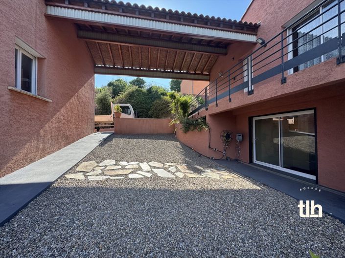 Image No.21-9 Bed House for sale