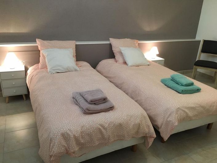 Image No.27-4 Bed House for sale