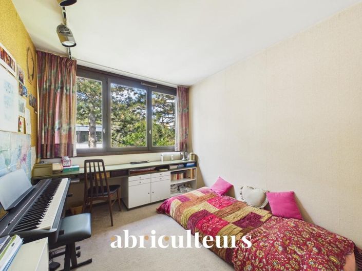 Image No.21-3 Bed Apartment for sale