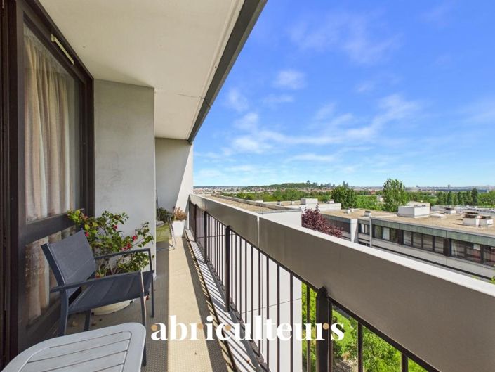 Image No.26-3 Bed Apartment for sale