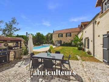1 - Vert-le-Grand, House