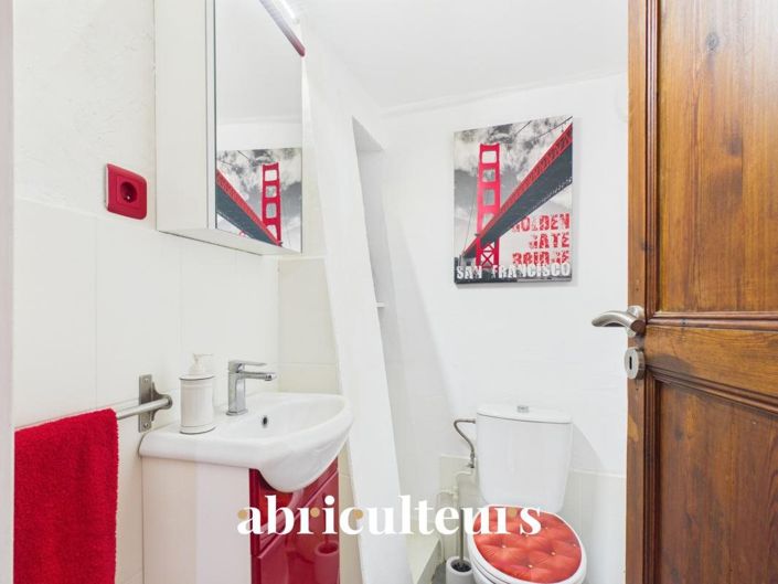 Image No.17-5 Bed House for sale