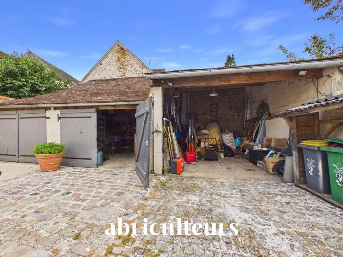 Image No.25-5 Bed House for sale