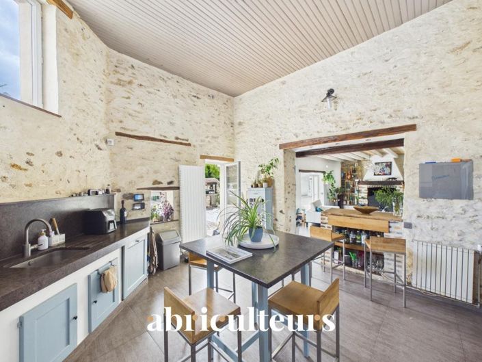 Image No.4-5 Bed House for sale