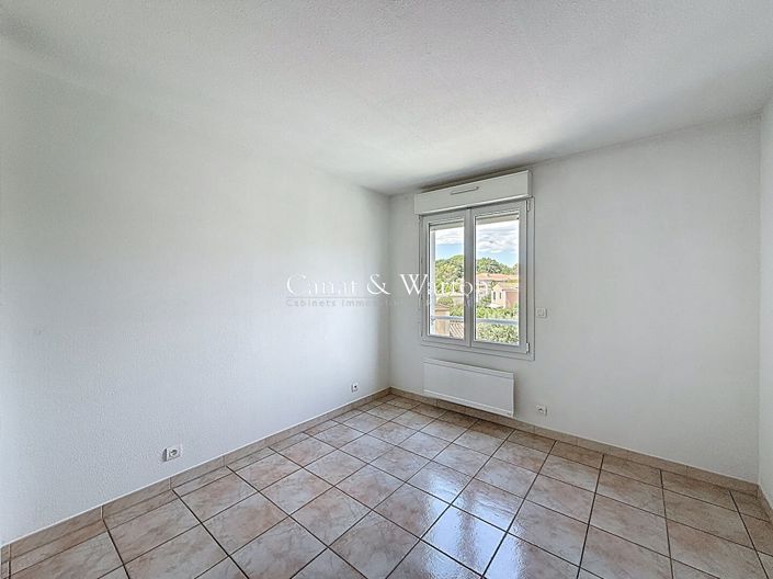 Image No.10-3 Bed Apartment for sale
