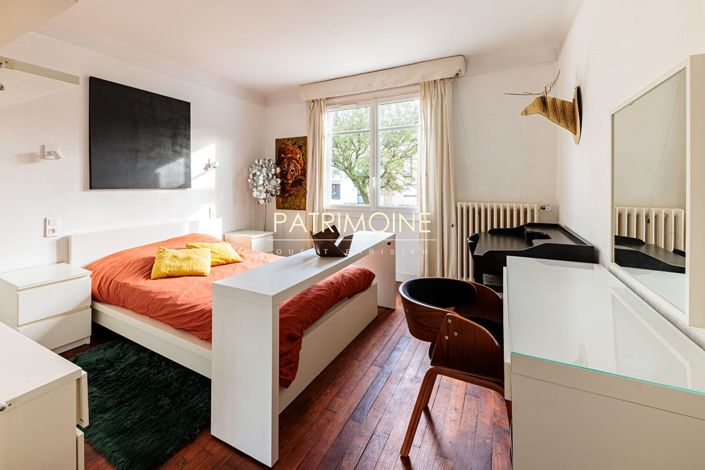 Image No.8-4 Bed House for sale