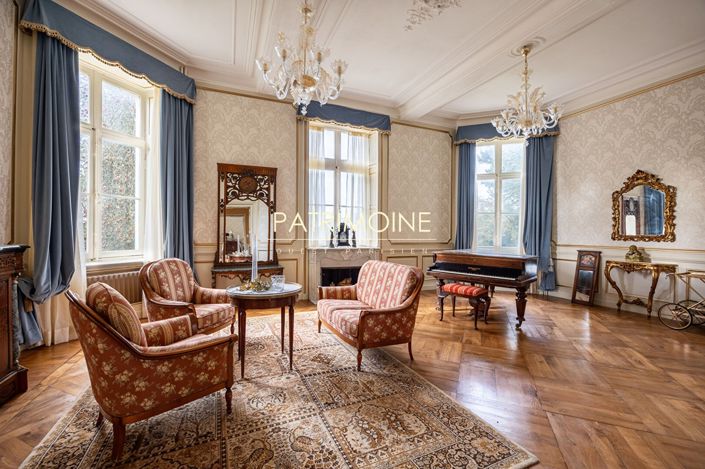 Image No.4-Propriété de 7 chambres à vendre à Rennes