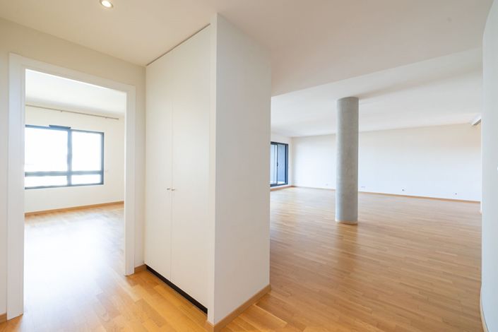 Image No.9-4 Bed Apartment for sale