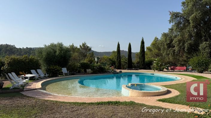 Image No.2-5 Bed House for sale