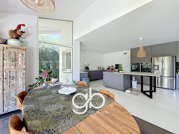 Image No.16-3 Bed House for sale
