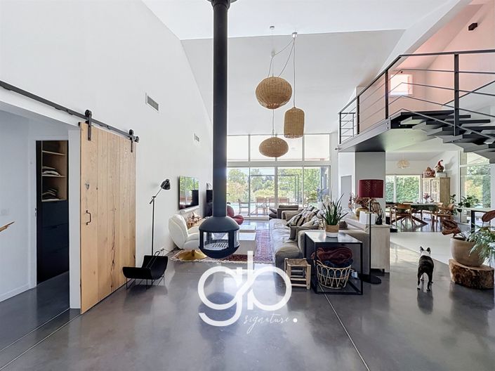 Image No.2-3 Bed House for sale