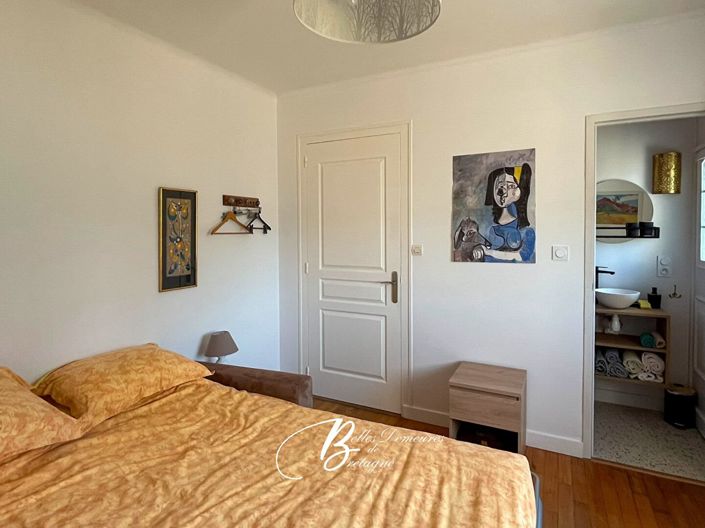 Image No.12-3 Bed House for sale
