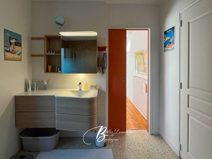 Image No.9-3 Bed House for sale