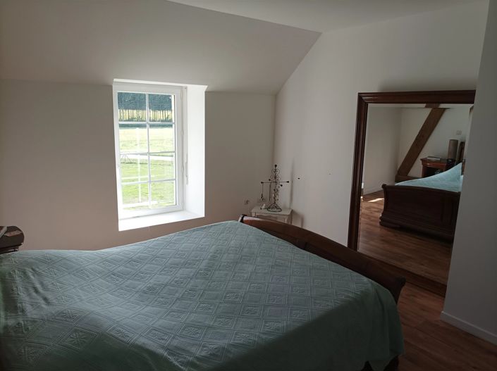 Image No.11-6 Bed House for sale