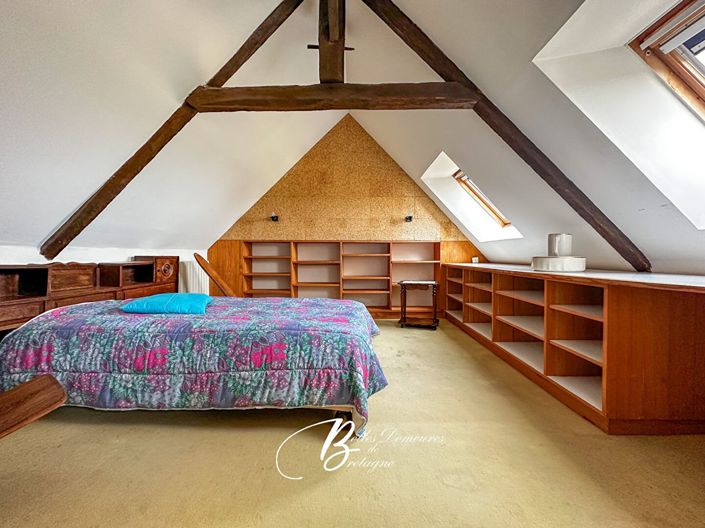 Image No.12-5 Bed House for sale