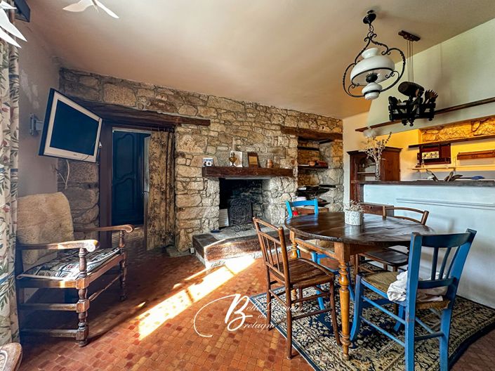 Image No.7-5 Bed House for sale