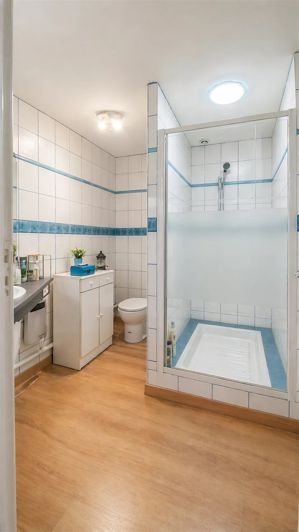 Image No.10-4 Bed House for sale